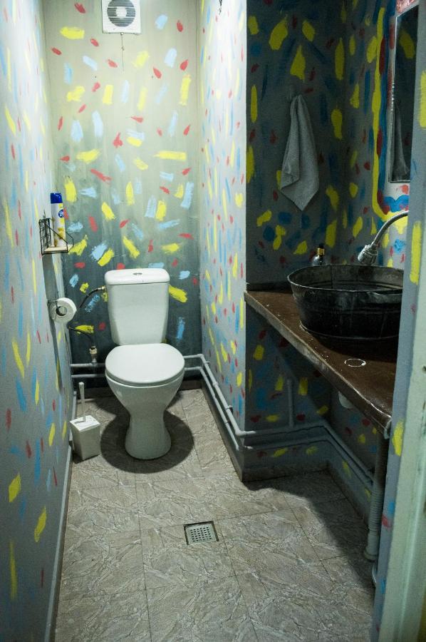 Your Room Hostel Тбилиси Экстерьер фото