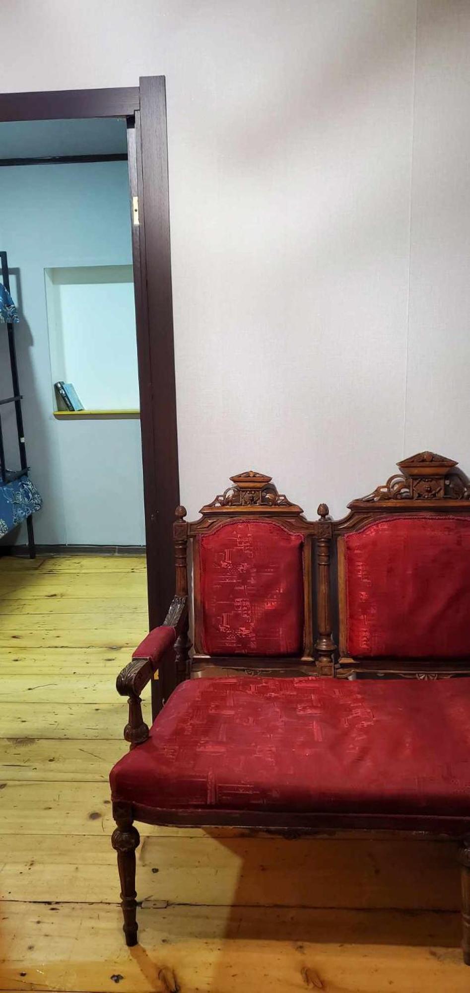 Your Room Hostel Тбилиси Экстерьер фото