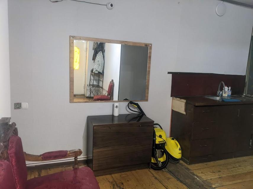 Your Room Hostel Тбилиси Экстерьер фото